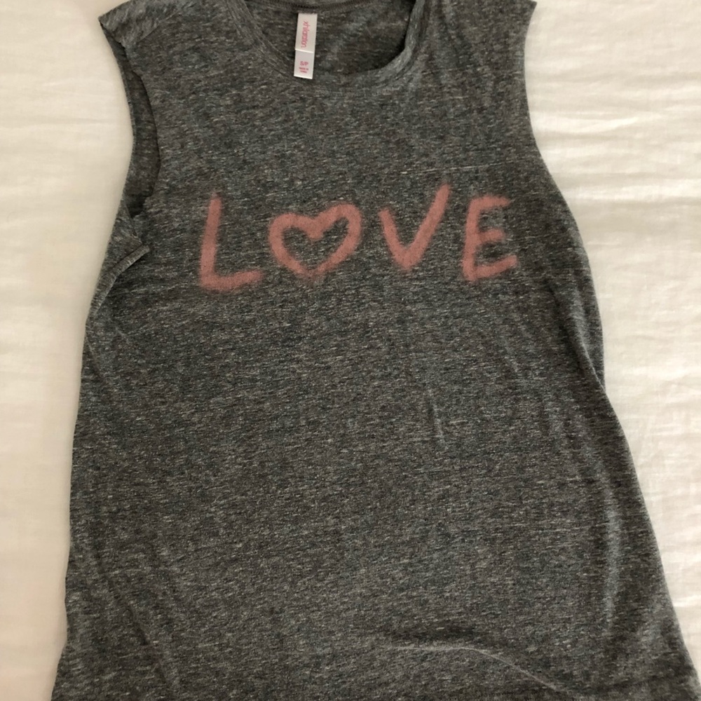 Grey tank top
